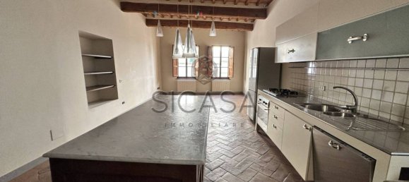 2 bedrooms House in Sansepolcro, Italy No. 122828 5