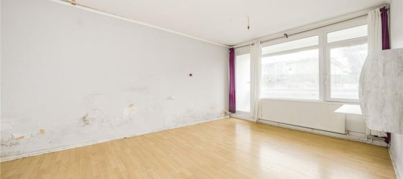  Apartment in London, United Kingdom No. 7334 3