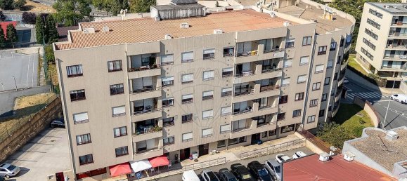91m² Commercial property in Vila Nova de Gaia, Portugal No. 268784 2