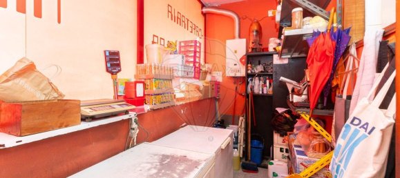 91m² Commercial property in Vila Nova de Gaia, Portugal No. 268784 16