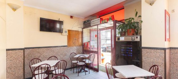 91m² Commercial property in Vila Nova de Gaia, Portugal No. 268784 6