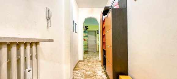 3-salle Appartement à Borgosesia, Italy No. 233867 6