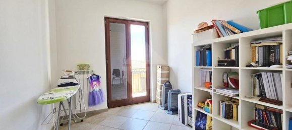 Apartamento de 3 dormitorios en Bitonto, Italy No. 325460 14