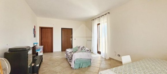 Apartamento de 3 dormitorios en Bitonto, Italy No. 325460 7