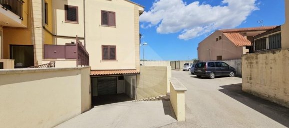 Apartamento de 3 dormitorios en Bitonto, Italy No. 325460 2