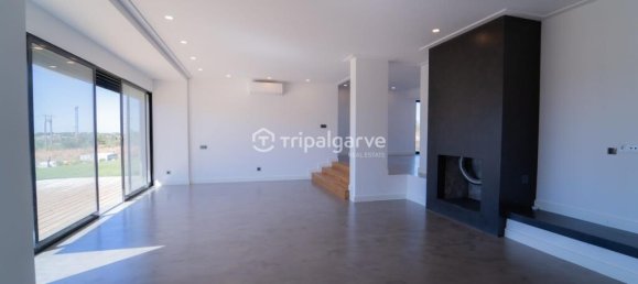 5 bedrooms Villa in Quarteira, Portugal No. 33041 40