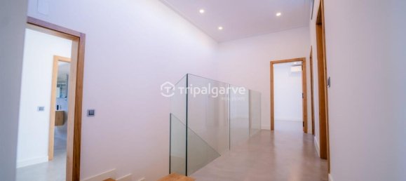 5 bedrooms Villa in Quarteira, Portugal No. 33041 20