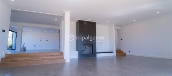 5 bedrooms Villa in Quarteira, Portugal No. 33041 22