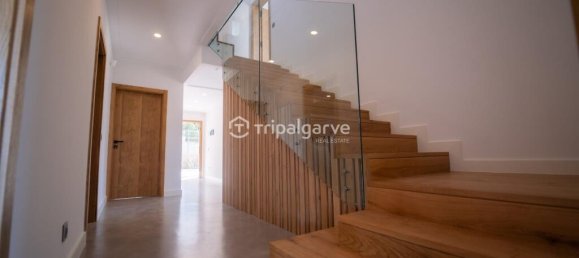 5 bedrooms Villa in Quarteira, Portugal No. 33041 12