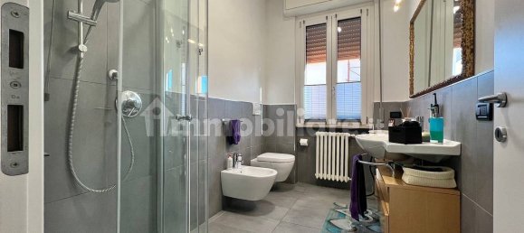 2 غرف نوم فيلا في Sirmione, Italy رقم 192611 18