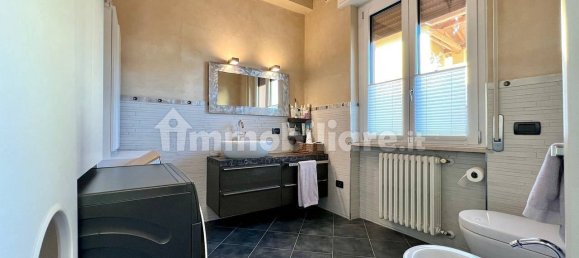 2 غرف نوم فيلا في Sirmione, Italy رقم 192611 50