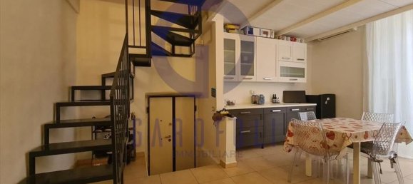 Apartamento de 2 dormitorios en Bisceglie, Italy No. 330063 8