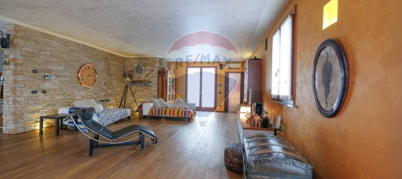 4-Zimmer Wohnung in Fontanella, Italy, Nr. 235842 4