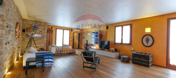 4-Zimmer Wohnung in Fontanella, Italy, Nr. 235842 5