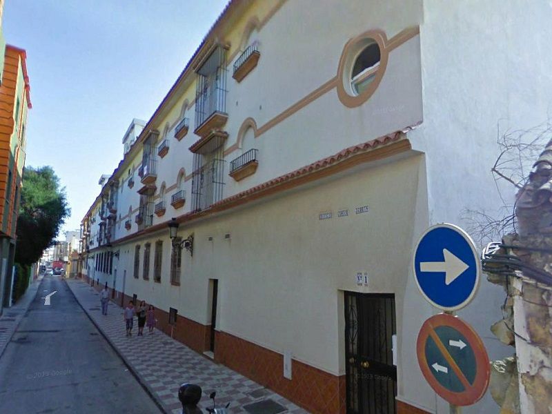 Garagem em La Linea de la Concepcion, Spain 27 m² N.º 222537