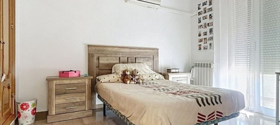 Casa de 3 dormitorios en Cúllar Vega, Spain No. 150784 9