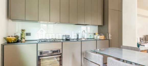 2 bedrooms Apartment in Rome, Italy No. 375622 9