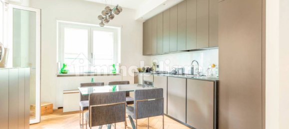 2 bedrooms Apartment in Rome, Italy No. 375622 7