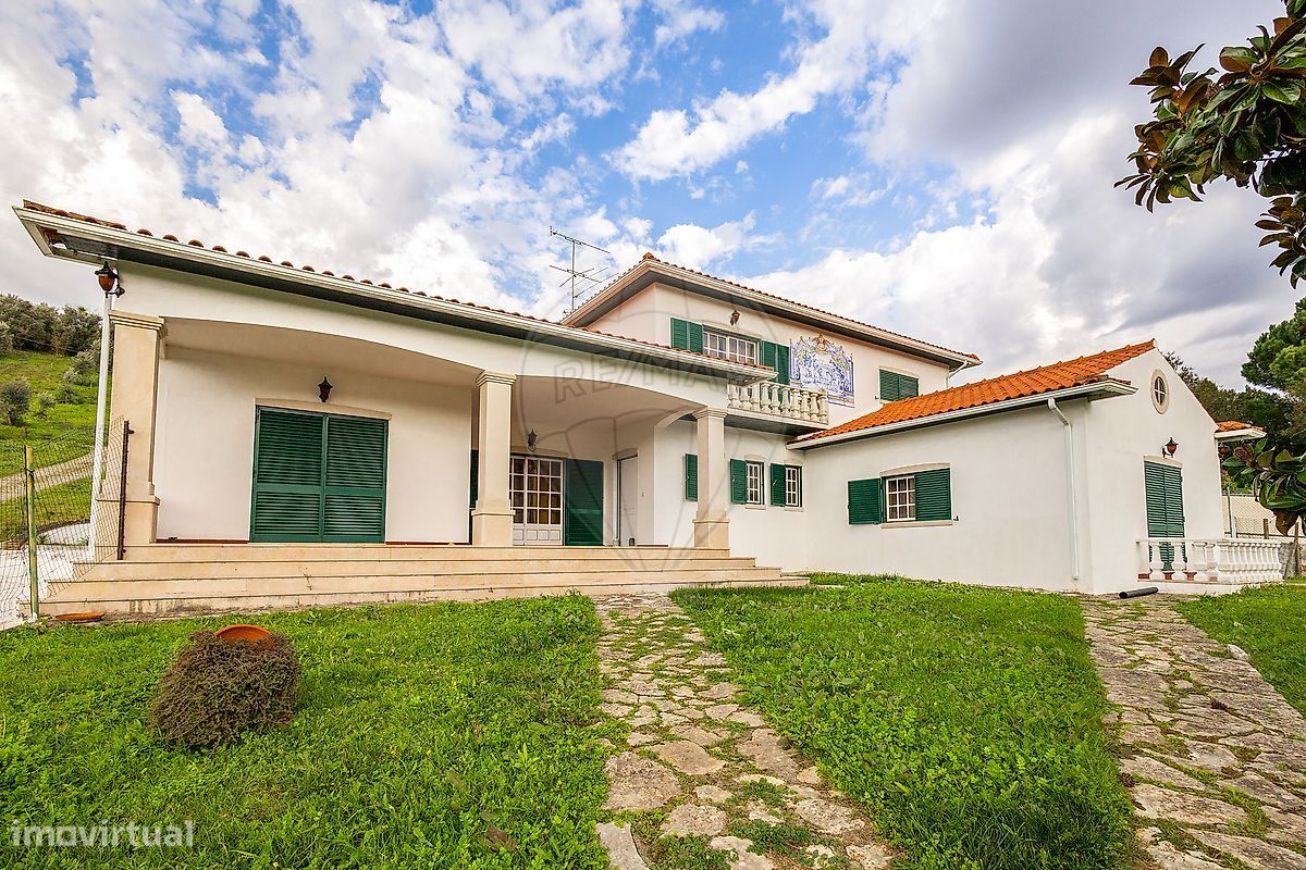 4 bedrooms House in Juncal, Portugal No. 21507