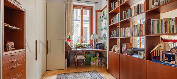 3 bedrooms Apartment in Milan, Italy No. 362696 12