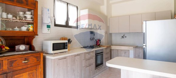 4 bedrooms House in Pescantina, Italy No. 272907 3