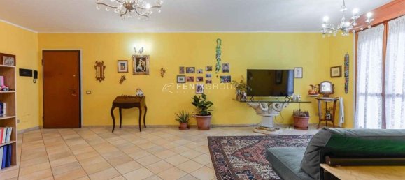 4-salle Appartement à Pieve Emanuele, Italy No. 163529 4