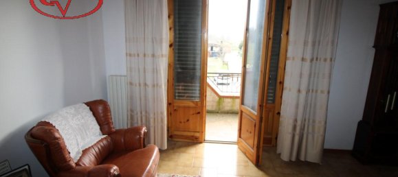 5-salle Appartement à Bucine, Italy No. 230697 4