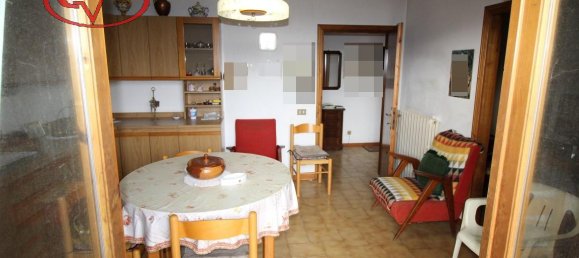 5-salle Appartement à Bucine, Italy No. 230697 5