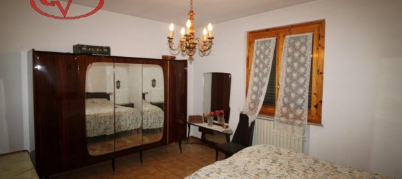 5-salle Appartement à Bucine, Italy No. 230697 12