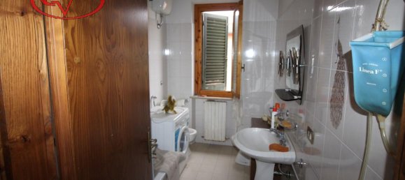 5-salle Appartement à Bucine, Italy No. 230697 9