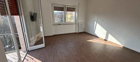 4 rooms Apartment in Sarzana, Italy No. 98536 26