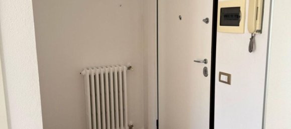 4 rooms Apartment in Sarzana, Italy No. 98536 11