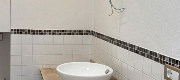 4 rooms Apartment in Sarzana, Italy No. 98536 6