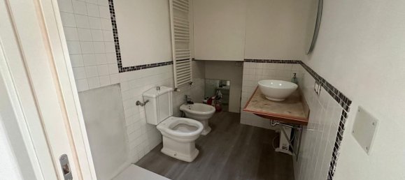 4 rooms Apartment in Sarzana, Italy No. 98536 31