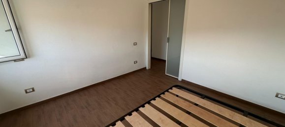 4 rooms Apartment in Sarzana, Italy No. 98536 35