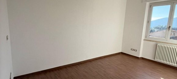 4 rooms Apartment in Sarzana, Italy No. 98536 13