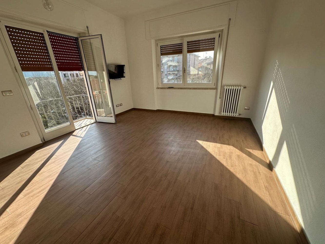 4 rooms Apartment in Sarzana, Italy No. 98536