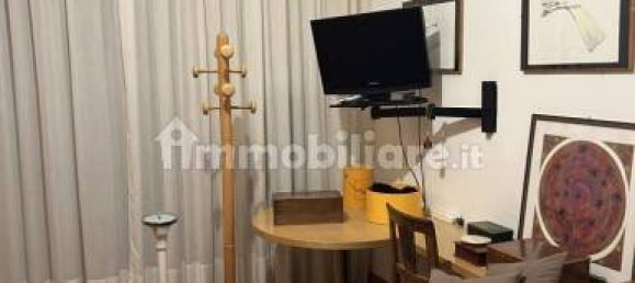 Apartamento de 6 dormitorios en Erba, Italy No. 3930 13