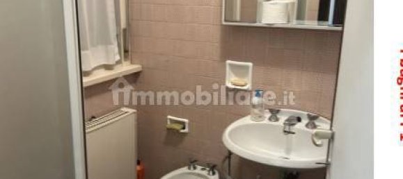 Apartamento de 6 dormitorios en Erba, Italy No. 3930 17