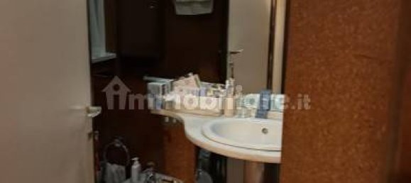 Apartamento de 6 dormitorios en Erba, Italy No. 3930 10