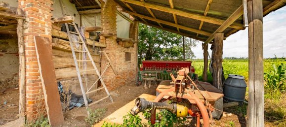 Дом с 4 комнатами в Фоссано, Италия № 112267 3