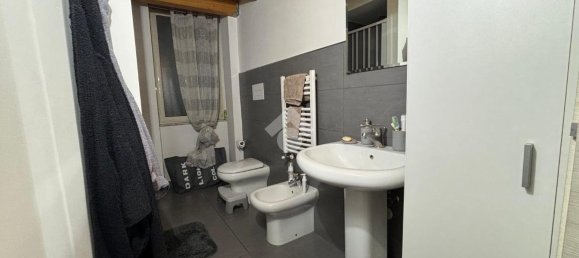3-Zimmer Wohnung in Naples, Italy, Nr. 136576 15