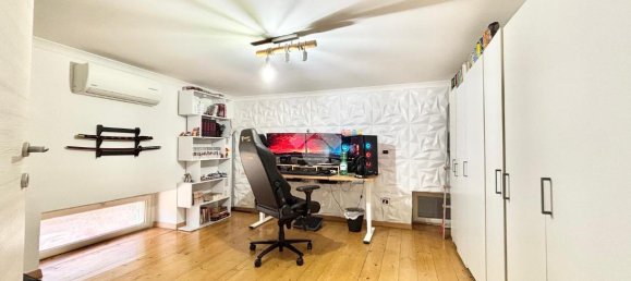 3-Zimmer Wohnung in Naples, Italy, Nr. 136576 20