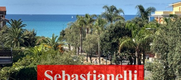 Квартира с 4 спальнями в Анцио, Италия № 377796 2