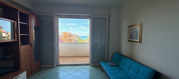 Квартира с 4 спальнями в Анцио, Италия № 377796 4