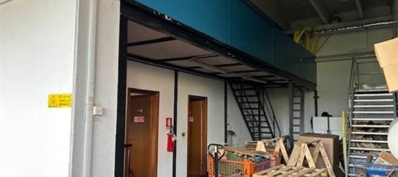 1380m² Building in Corsico, Italy No. 113999 11