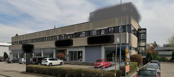 1380m² Building in Corsico, Italy No. 113999 4