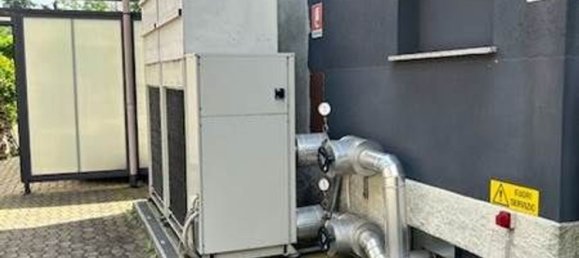 1380m² Building in Corsico, Italy No. 113999 7