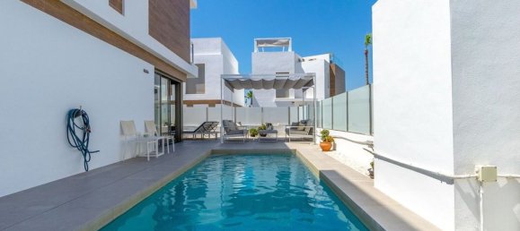 Villa de 4 dormitorios en Alicante, Spain No. 190449 35