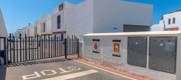 Villa de 4 dormitorios en Alicante, Spain No. 190449 45